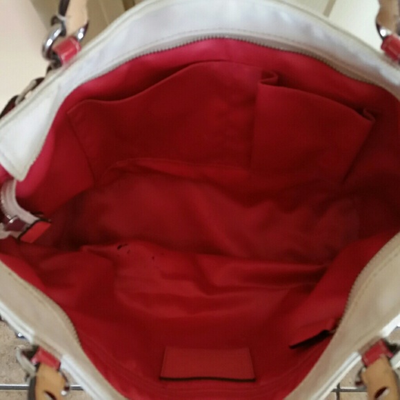 Authentic Coach handbag - Picture 3 of 6